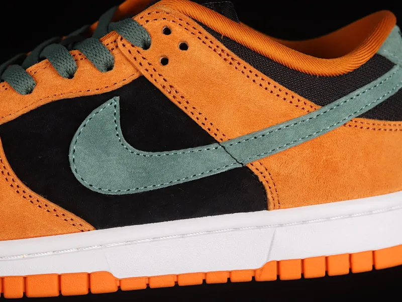 All categories Nk SB Dunk series Nk SB Dunk Low low-top sneakers N version NK SB Dunk Low SP "Ceramic" carrot yellow and black SB low-top casual sports skateboard shoes DA1469-001